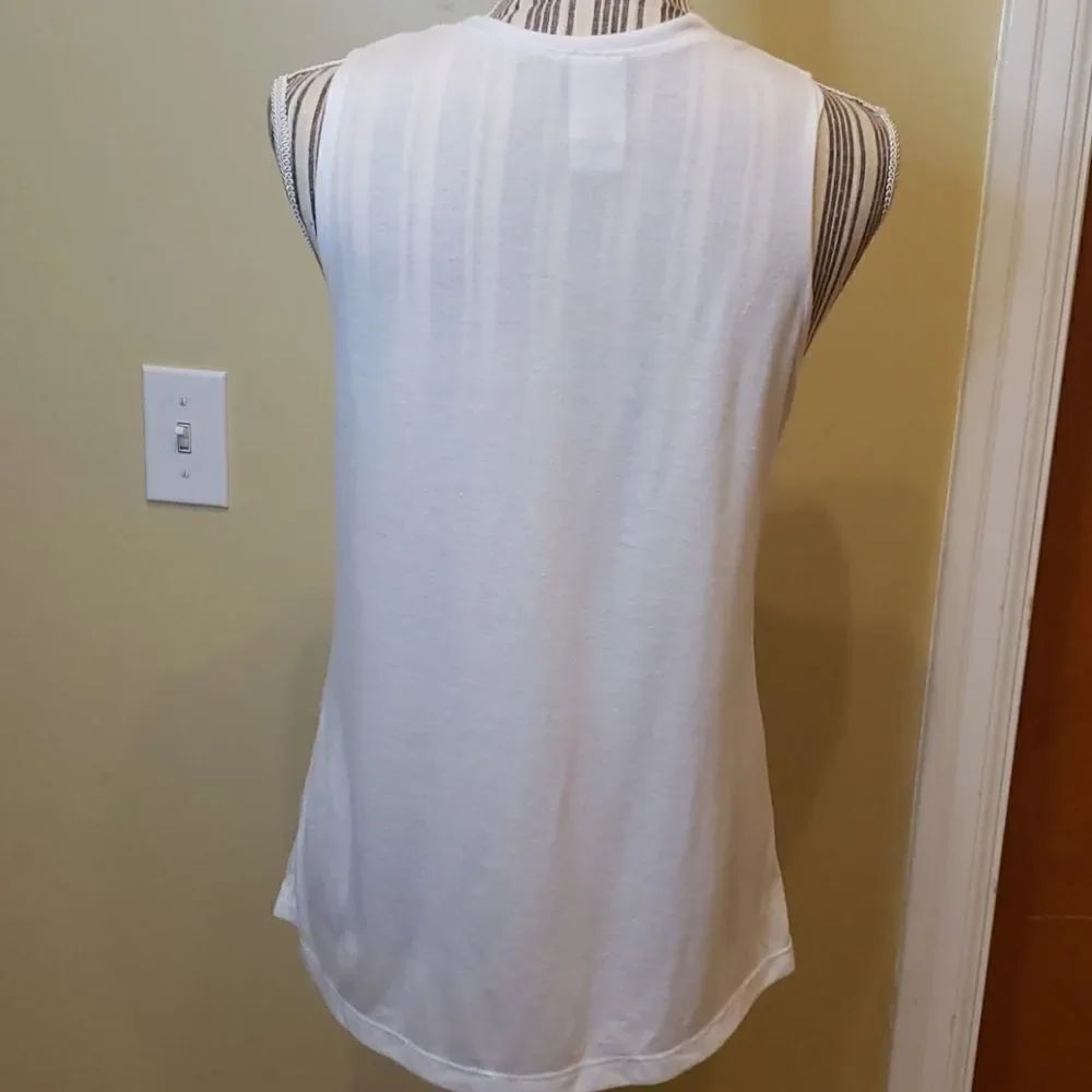 MODERN Lux. White tank with "MRS." print - Picture 2 of 7